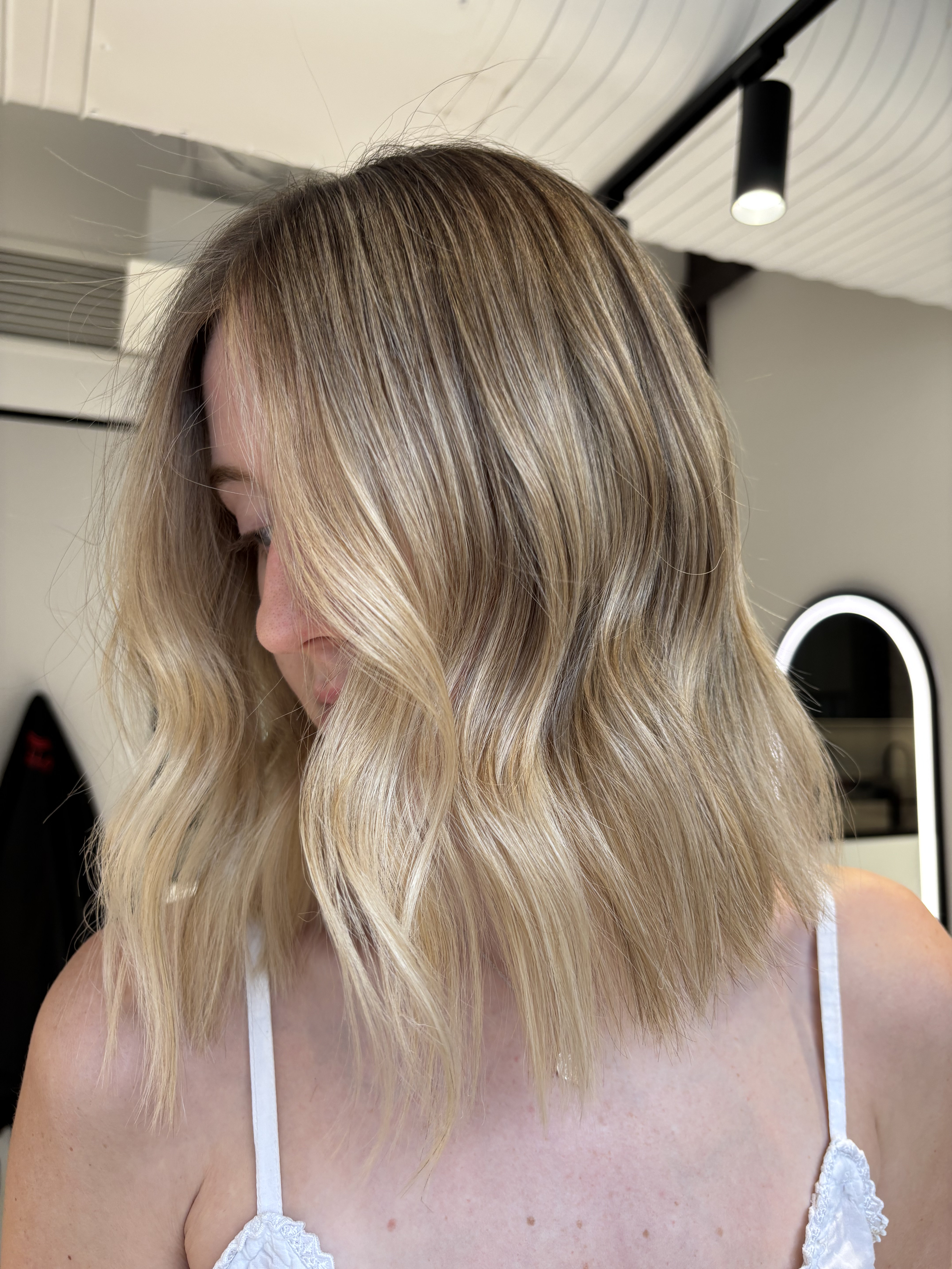 Lived-in blonde